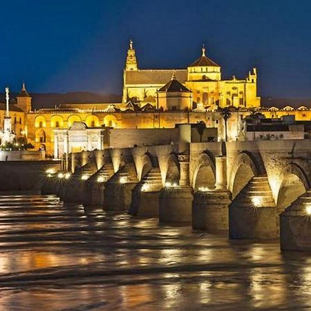 Riad Mezquita De กอร์โดบา ภายนอก รูปภาพ