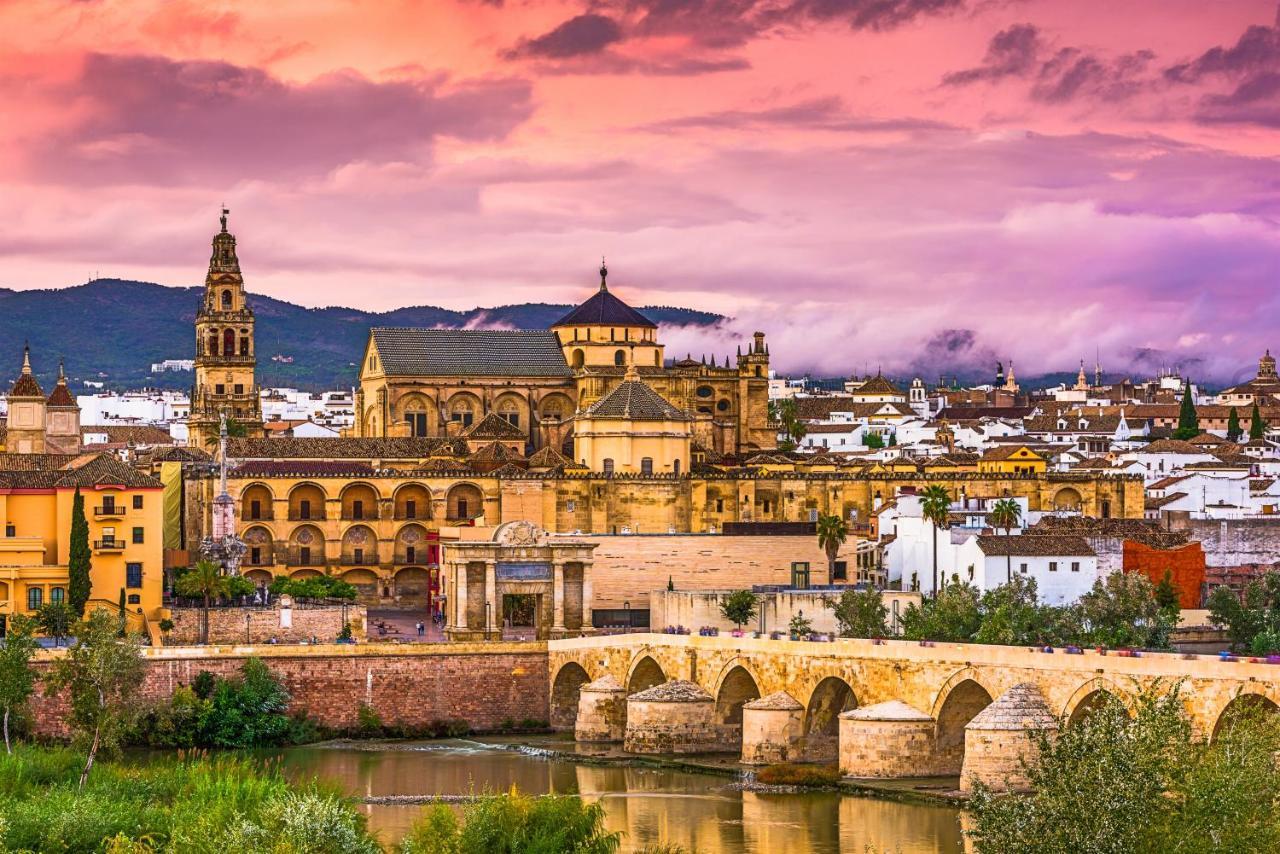 Riad Mezquita De กอร์โดบา ภายนอก รูปภาพ