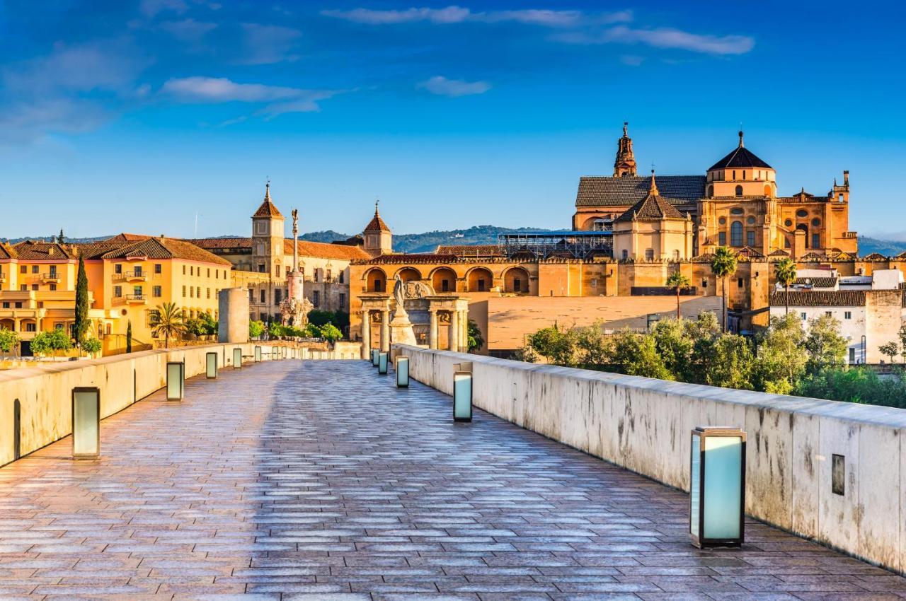 Riad Mezquita De กอร์โดบา ภายนอก รูปภาพ